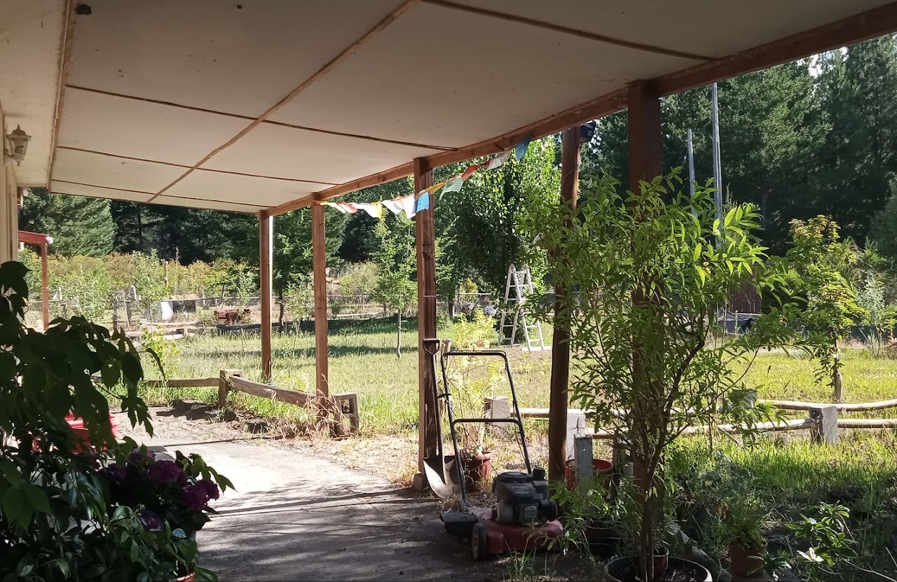 Parcela de agrado con casa y cabañas