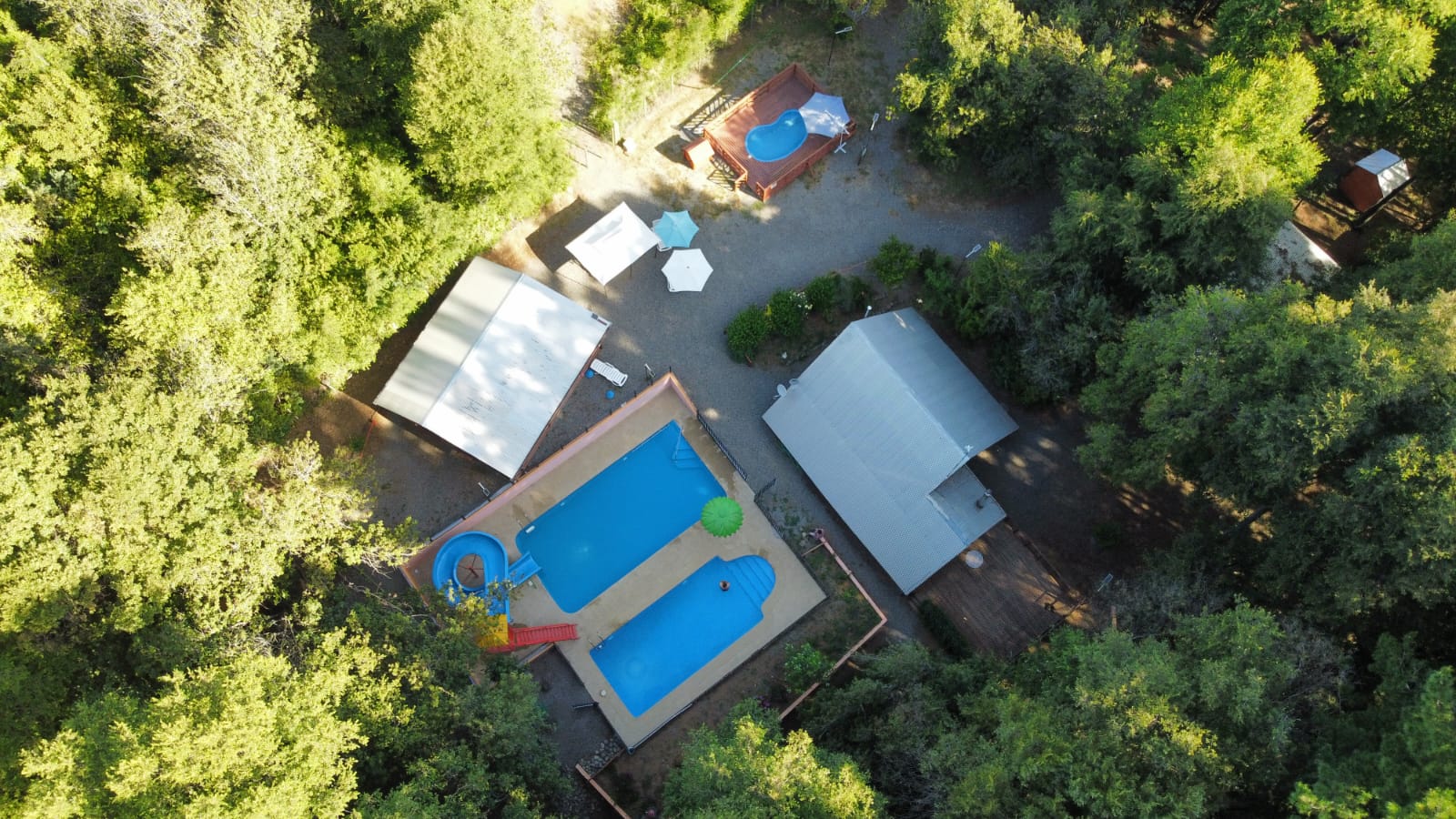 Vendo Complejo Habitacional y Turístico, Camino a las Termas de Chillán