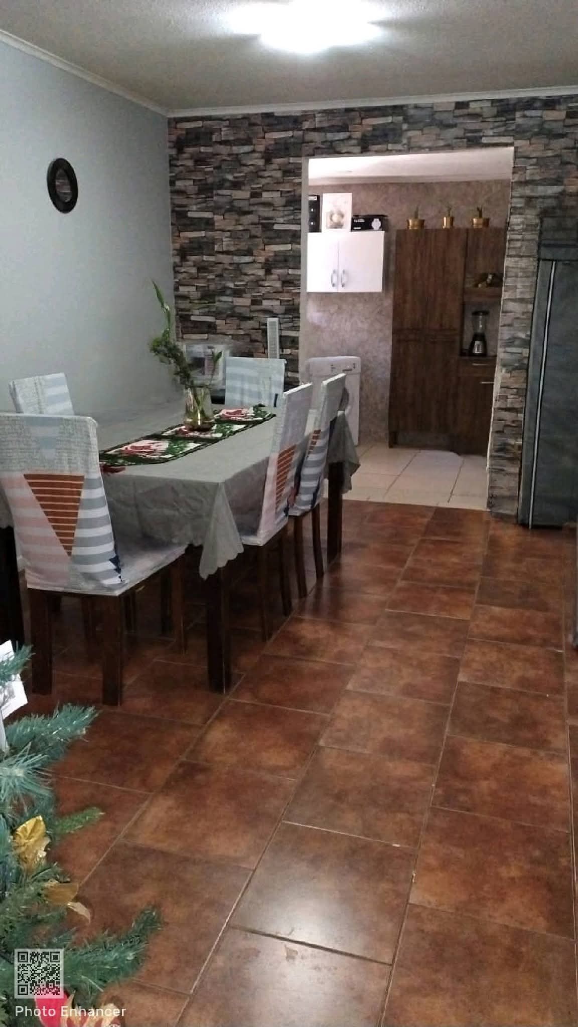 Se vende hermosa casa ubicada en Sector Sur Oriente de Talca.