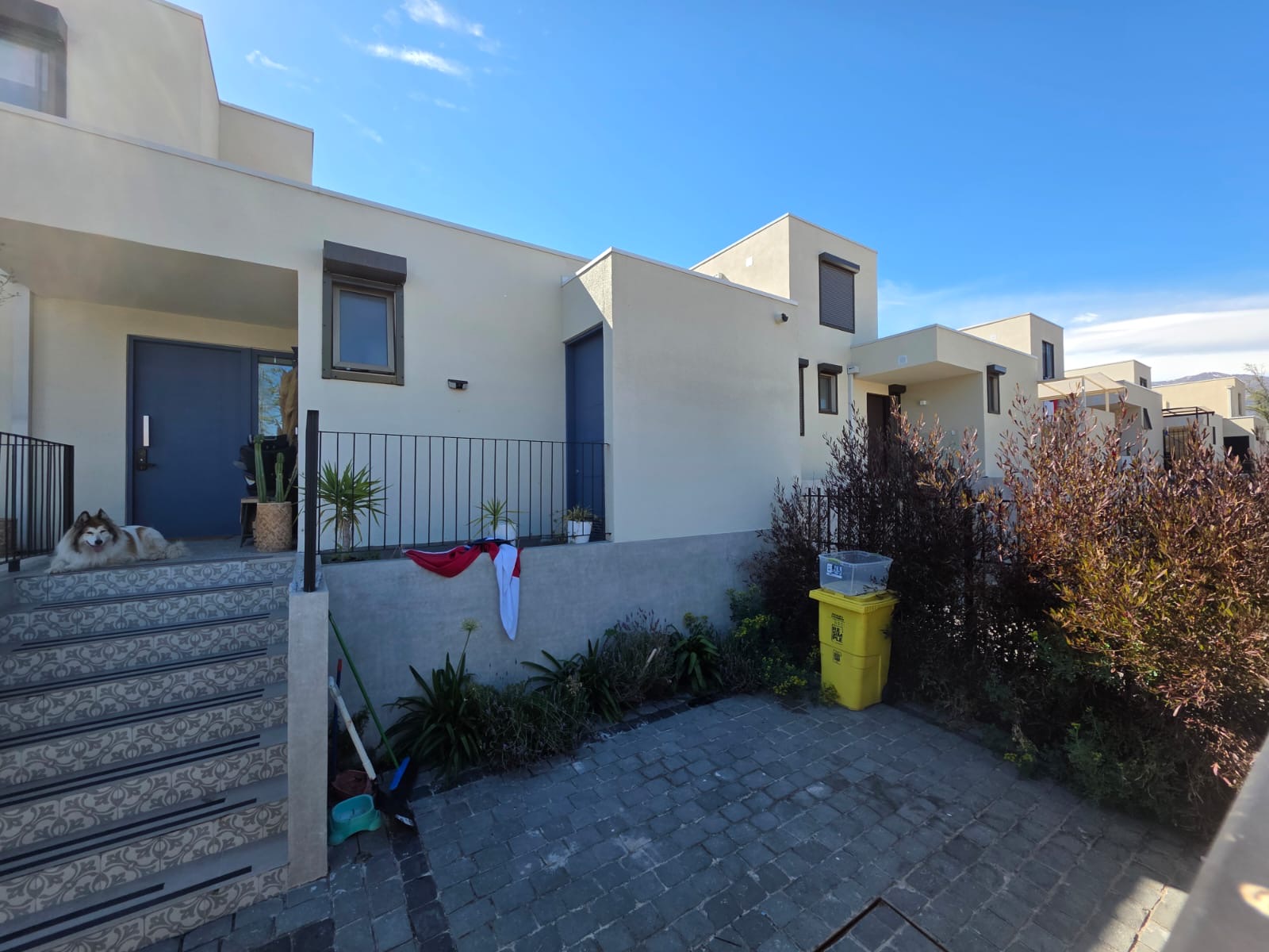 Arriendo casa en Huinganal, piscina y quincho – 60 UF mensuales
